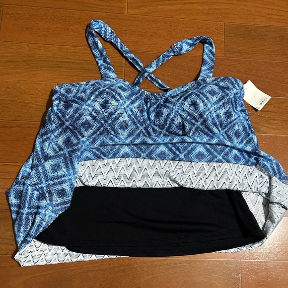 NEW Plus Size Swim Top by Croft & Barrow - Picture 3 of 5